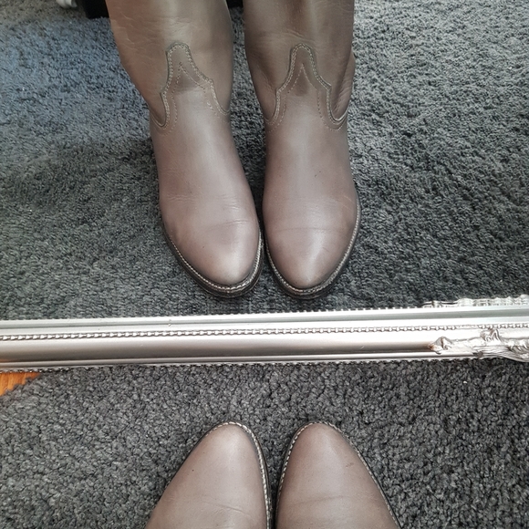 Cowboy boots - Picture 9 of 15